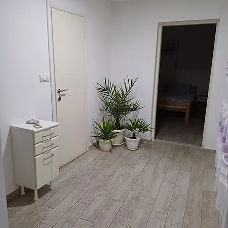 Apartment “sanja” *